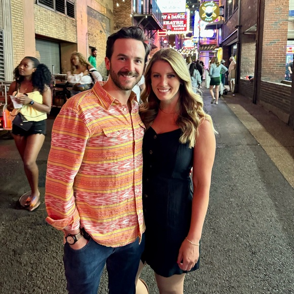 Meet your Posher, Tiffany - Picture 5 of 5